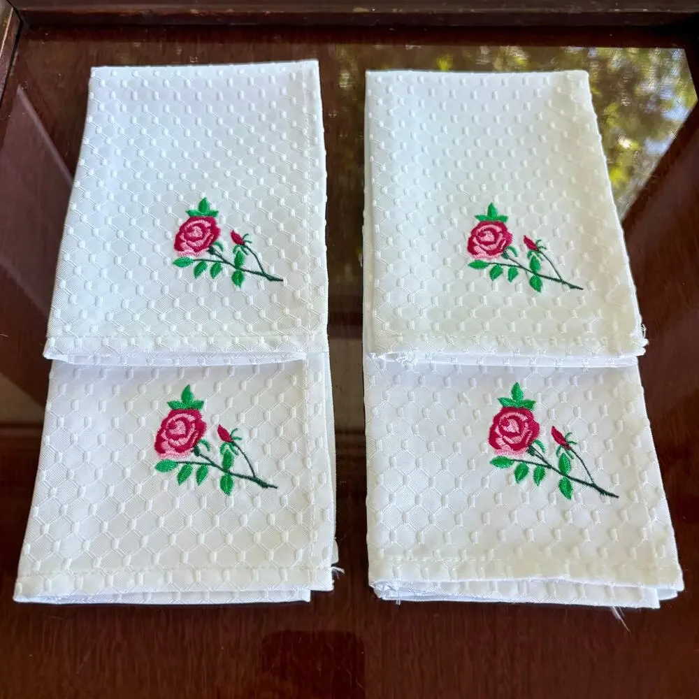 Vintage Rose Embroidered Textured Cotton Blend Napkins Set 4